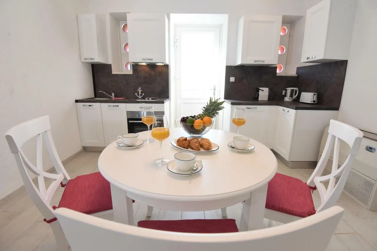Ferienwohnung Puntamika Laterna Zadar Kroatien
