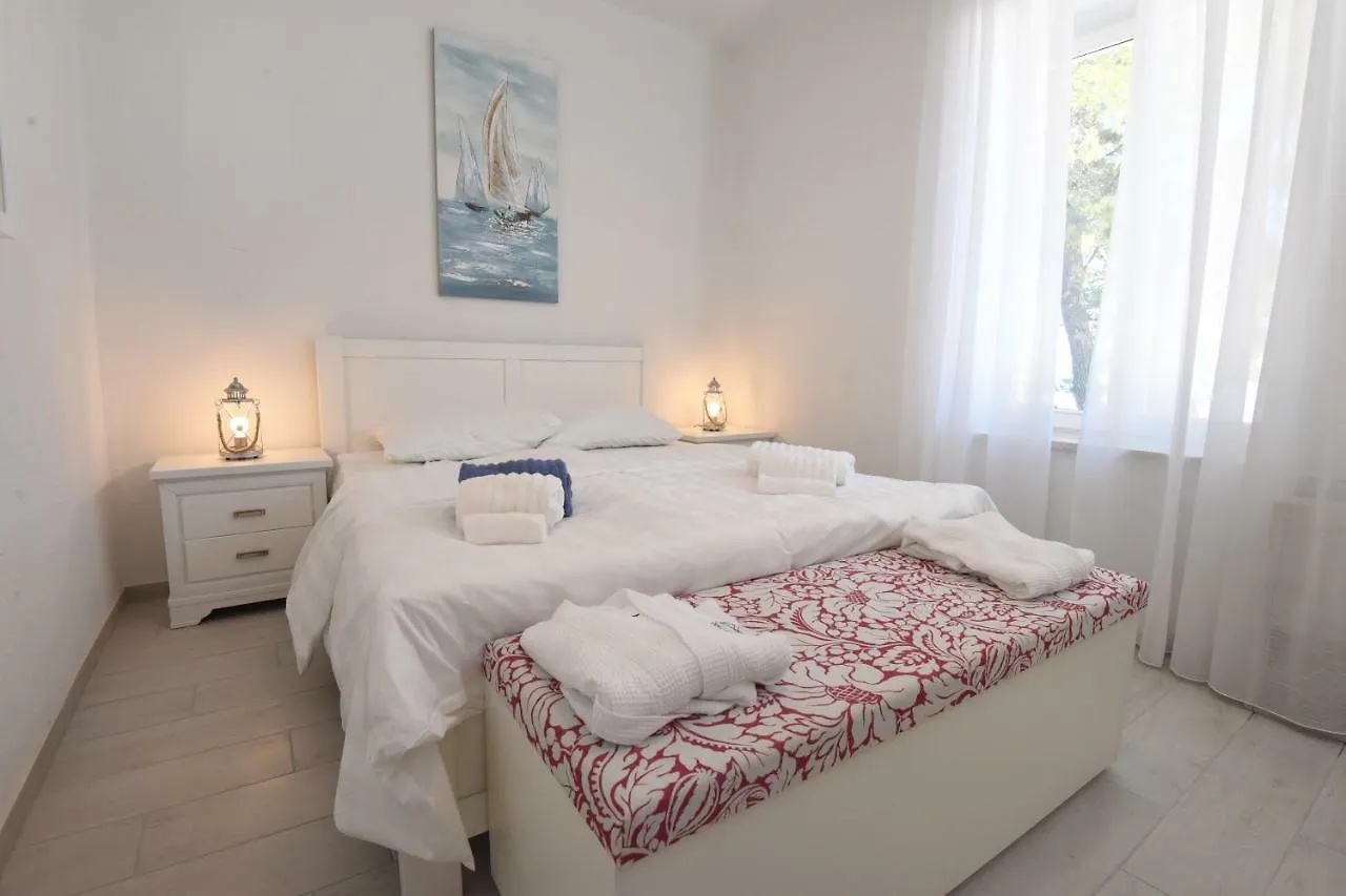 Apartment Ferienwohnung Puntamika Laterna Zadar Kroatien